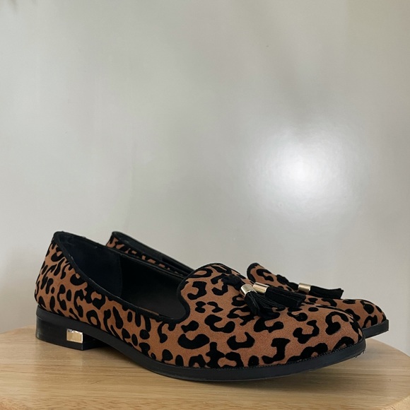 Call It Spring vegan cheetah print loafers with gold details, size 6. Worn 2x - Picture 8 of 9